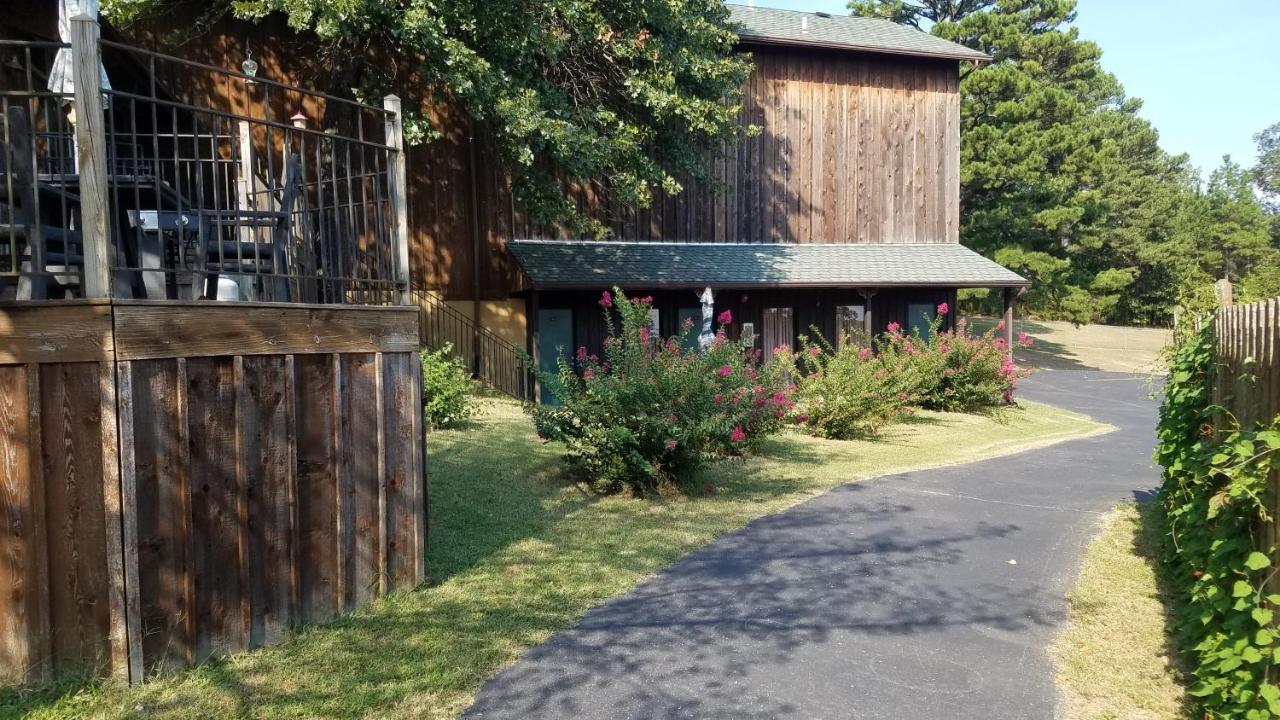 Country Mountain Inn Eureka Springs Exterior photo