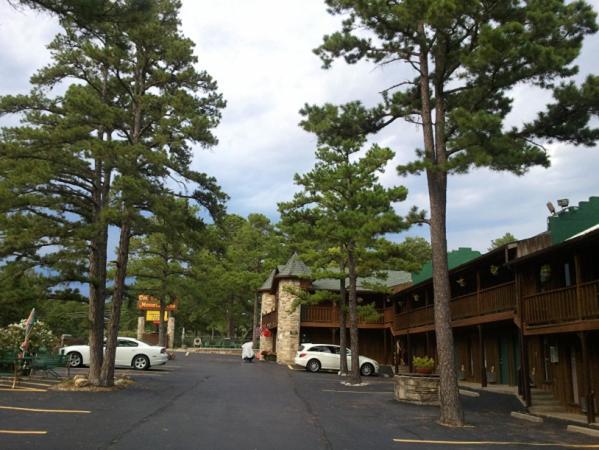 Country Mountain Inn Eureka Springs Exterior photo